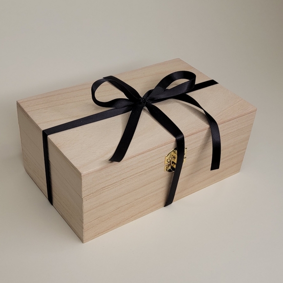 Bulleit Bourbon Whiskey Tumbler Glass gift set - Picture 4 of 15